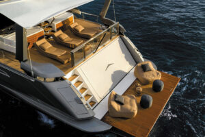 Azimut Grande S10