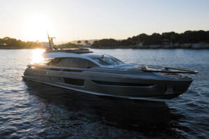 Azimut Grande S10